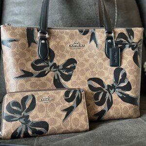 Coach Bow Collection - Gallery Tote + Large Zip Wallet Combo